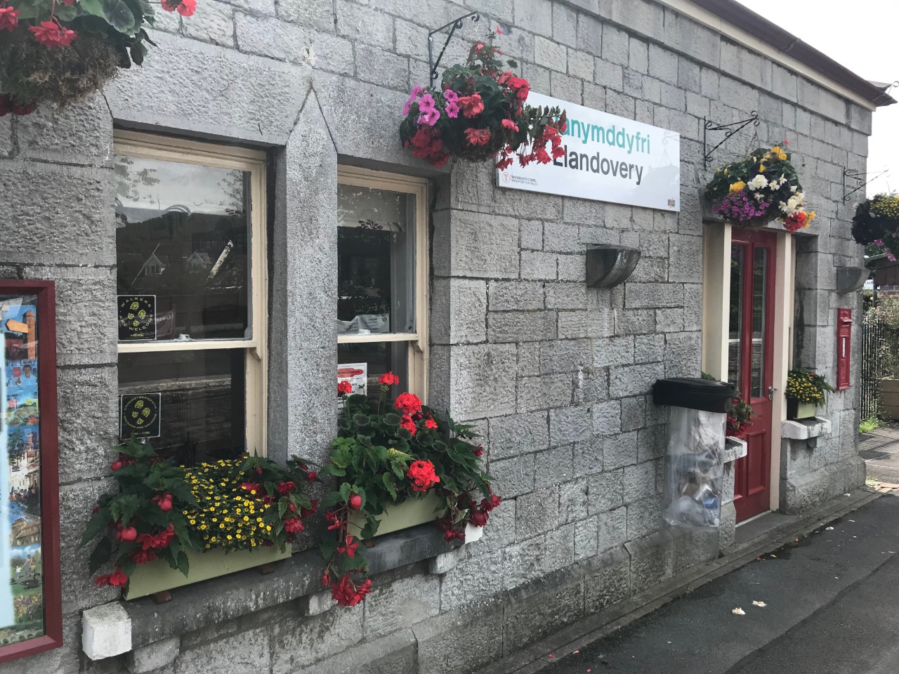 Llandovery train station